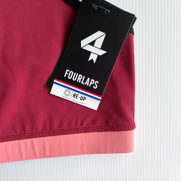 NWT FOURLAPS Infinity Sports Bra Red Velvet Size XXL Running Active Gorpcore - Picture 5 of 9